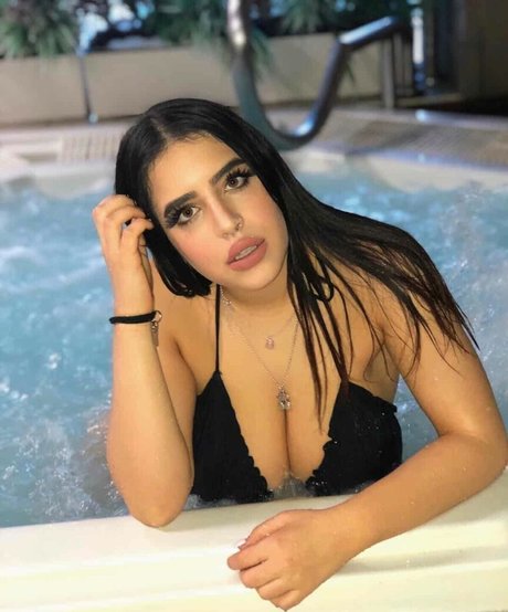 Almog Bismuth actrice libre archive