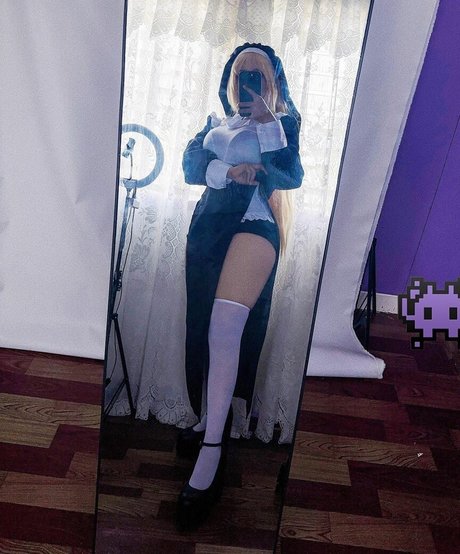 Ruan YU star pornographique image