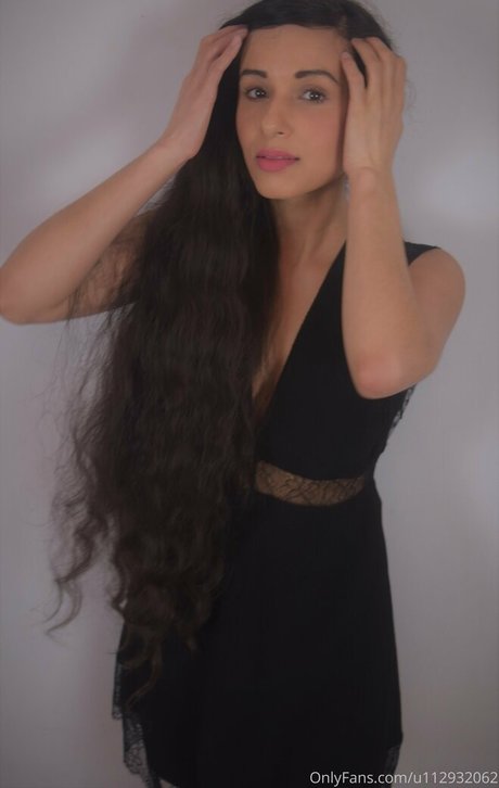 Mirabella Estella mannequin galerie