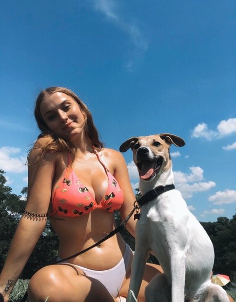 pom-pom girl nue onlyfans meilleur sexy photo