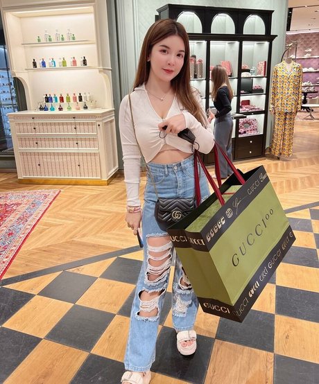 Wanvisa Yodprasart étoile nue photos