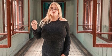 Julia Chegodar star du porno gratuite photo