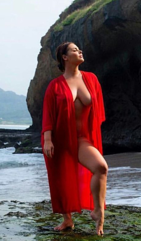 elinatervo star du porno adulte photo