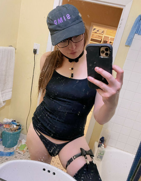 Ava Shade star du porno gratuite img