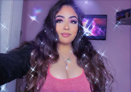 Esmeralda Quintero modèle xxx img