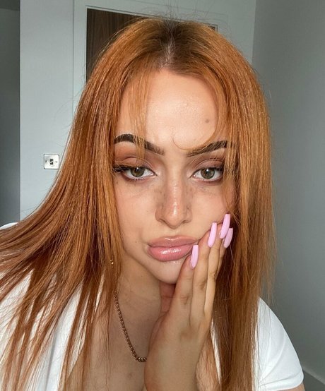 Eleanor Evans belle star du porno img