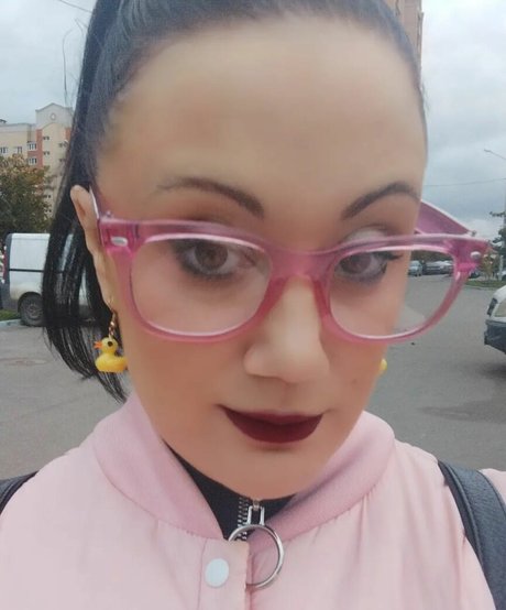 Leka Galkinstein modèle exclusif photos