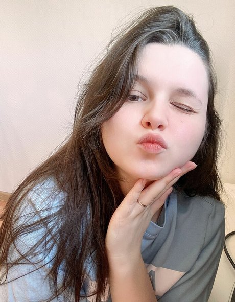 Minty Miyako modèle parfait img