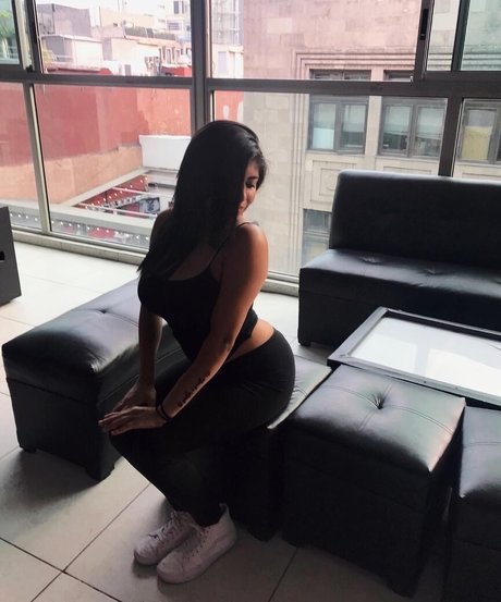 Kimberly Hdeez star érotique img