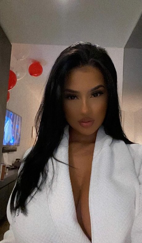 Lucero Crystal meilleure star du porno des photos