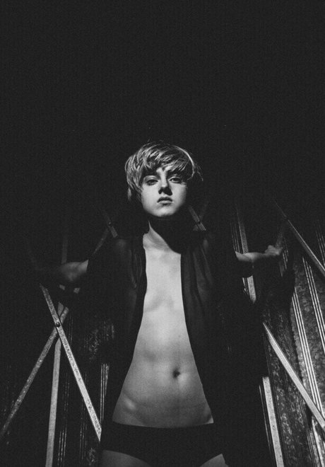 professeur nu onlyfans joli art archive