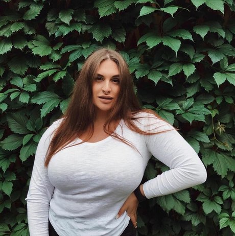 Anastasia Shark art star du porno photos