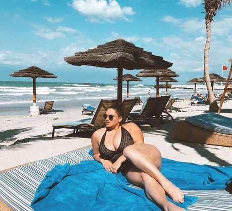 Anastasia Shark étoile gratuite galeries