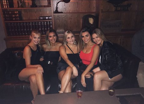 Kylie Manue star pornographique photos