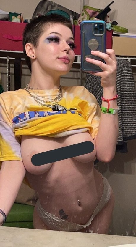 liluthivert modèle adulte photo