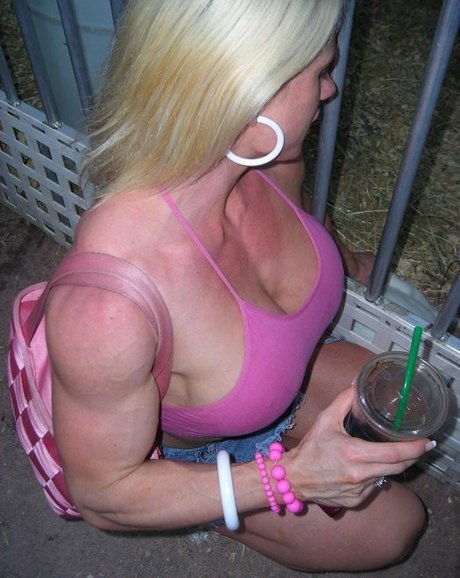 Melissa Dettwiller étoile sexy des photos