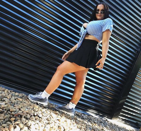 Tayla Cooper étoile exclusive collection