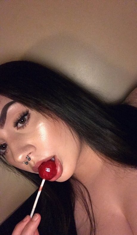 Brokenteenagedreams actrice adulte galerie