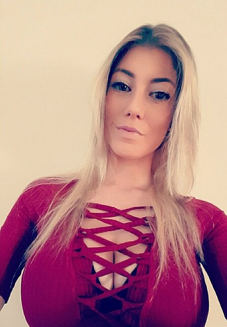 Elena Sottana art star du porno galeries