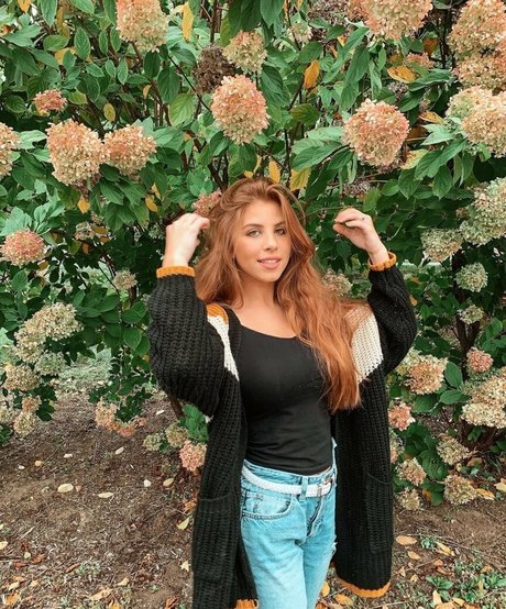 Samantha Vicha actrice libre images