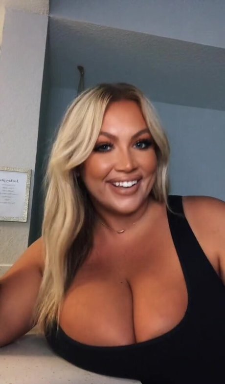 sexe en cuisine onlyfans nus de haute qualité images