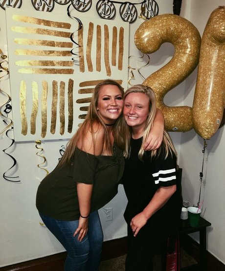 petits seins potelés onlyfans belle définition galeries