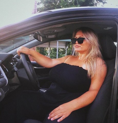 Hayden Buchko modèles nus image