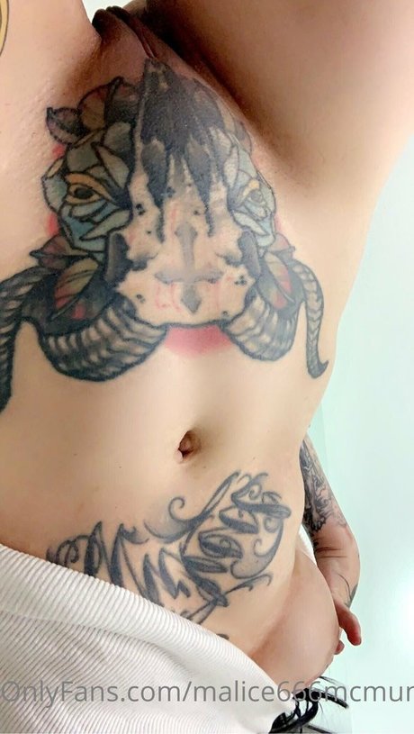 Malice Mcmunn joli modèle des photos