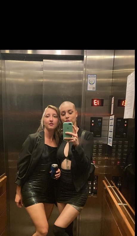 Sasha Taiga star du porno adulte image