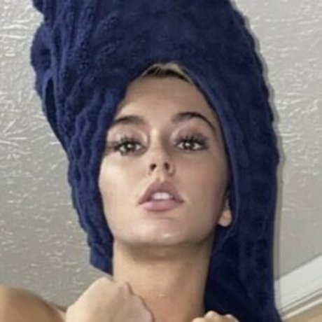 Lindsey Blakr Jennings modèle photo