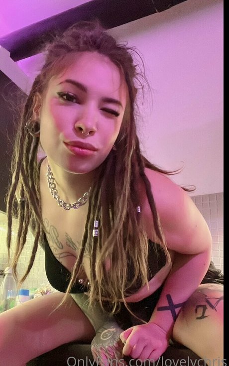 petite blonde onlyfans chaud image