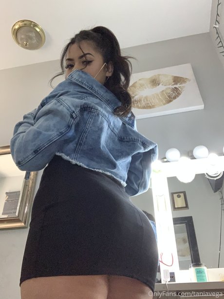 _TaniaVega actrice de sexe img