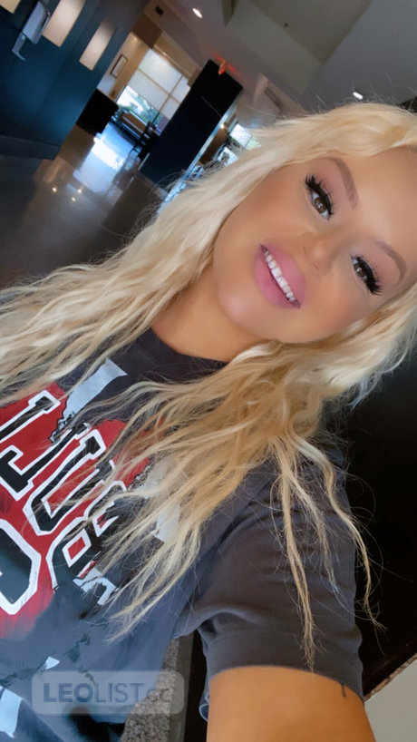 Lenabrinks actrice exclusive des photos