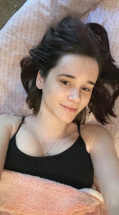 Jani Veve modèle exclusif galeries