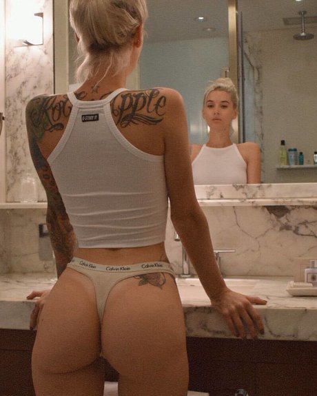 Lara Cavallo meilleur modèle des photos