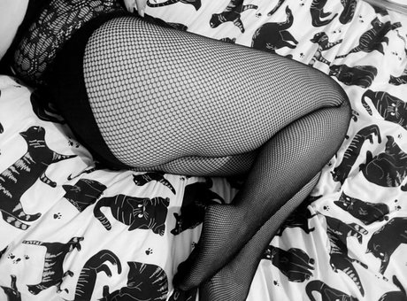 Louise daniellex modèles nus des photos