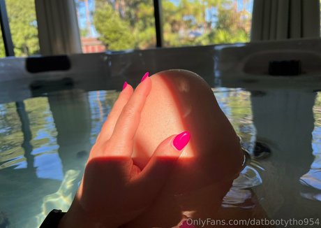Datbootytho954 actrice porno img