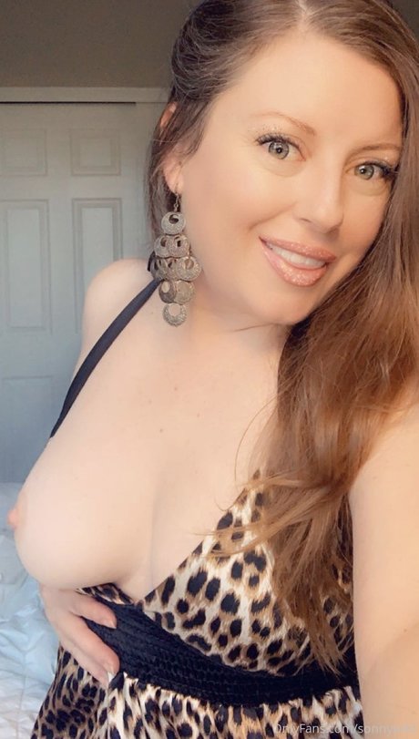 petite blonde onlyfans jolie et gratuite image