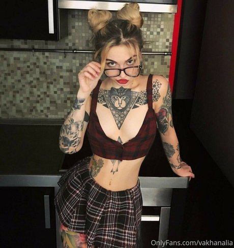 Vakhanalia jolie actrice galeries