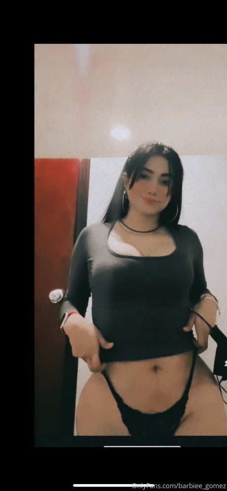 Barbiee Gomez star du porno hd galerie