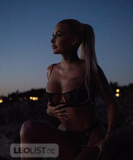 Elodie Baillargeon Roy meilleur modèle des photos