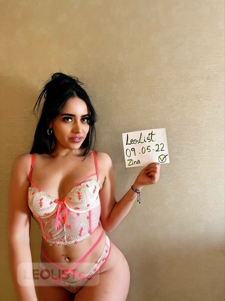 Sarahlara nus star du porno images