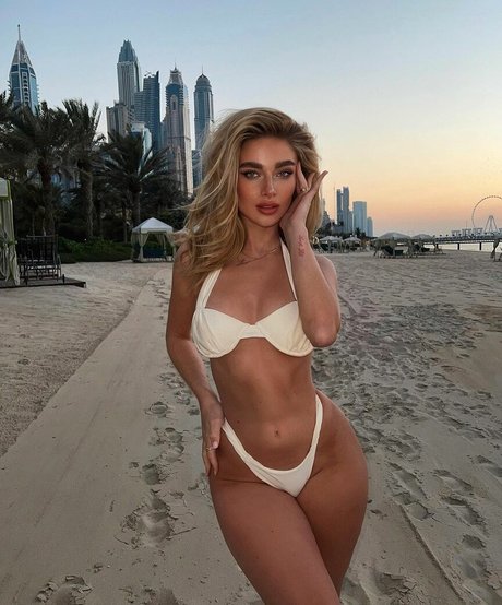 Antonia Freya Lidia beau modèle photos