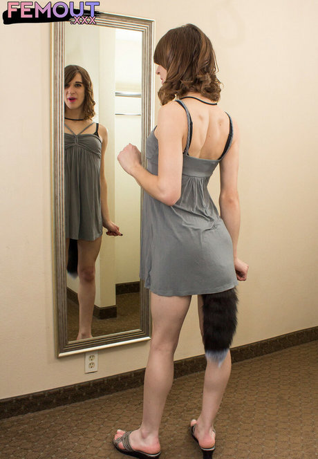 April Gillespie modèle sympa archive