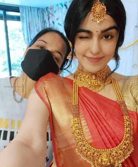 Adah Sharma modèle gratuit photos