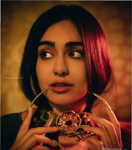 Adah Sharma actrice érotique archive