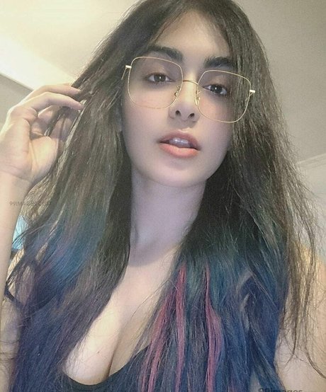 Adah Sharma joli modèle images