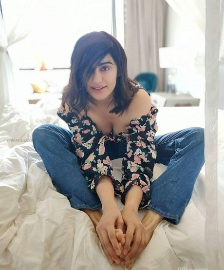 Adah Sharma étoile hd img