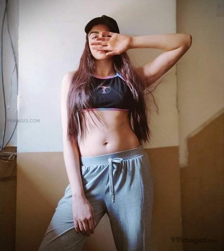 Adah Sharma jolie étoile image