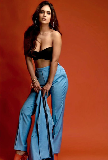 Neha Malik jolie actrice collection